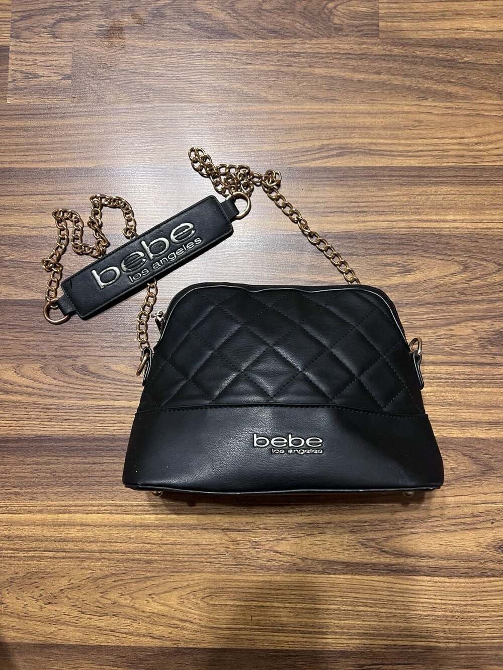 bebe quilted shoulder bag purse with gold chain